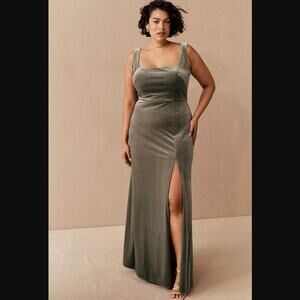 NWT Jenny Yoo Mara Velvet Maxi Dress - Size 26